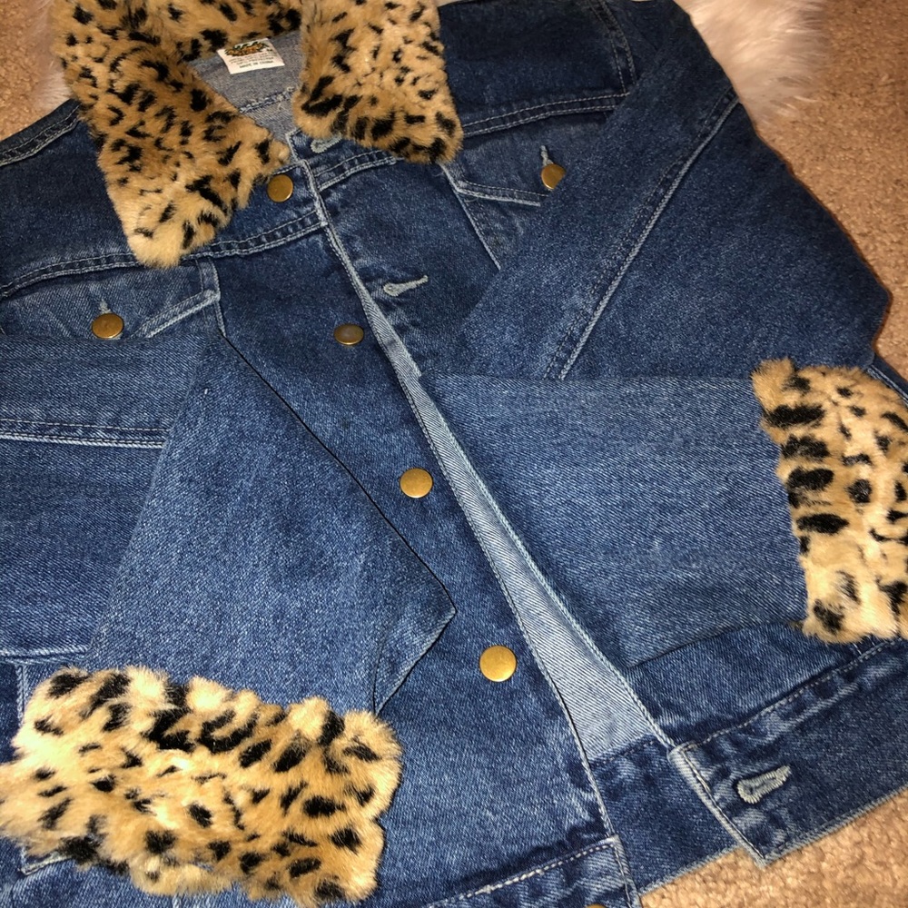 Leopard Denim Jacket - Picture 2 of 8